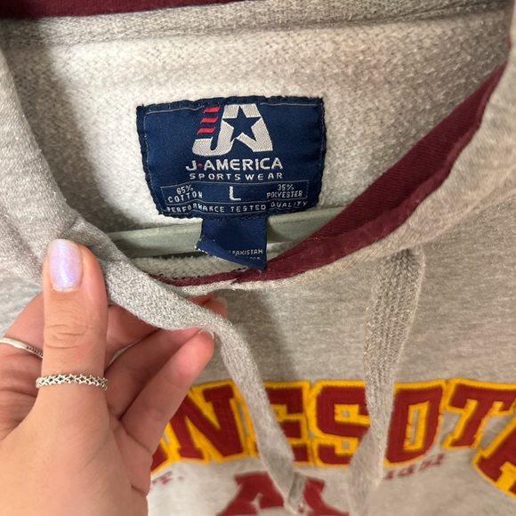 University of Minnesota UMN Gray Grey Vintage Hoodie - Picture 2 of 3